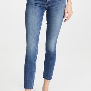 MOTHER
Looker Ankle Fray Jeans
